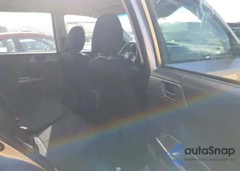 2013 Subaru Forester 2.5X z USA, uszkodzony, nr VIN JF2SHABC2DG446745